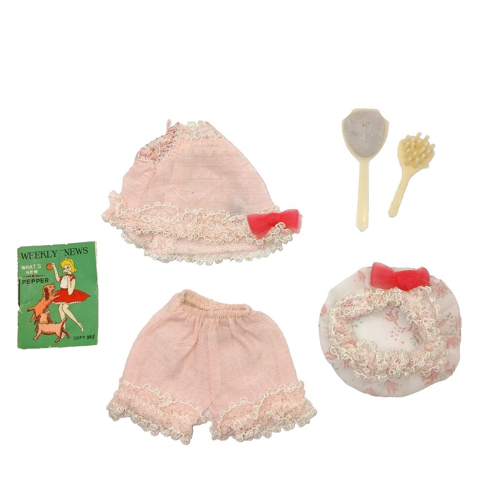 Vtg Tammy Pepper Outfit Bed Time Pajamas #9307-0 Cap Brush Mirror & Magazine